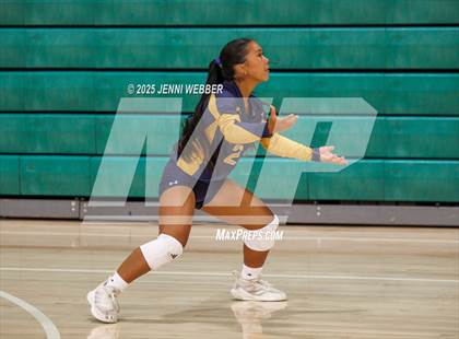 Thumbnail 1 in Punahou vs. Moapa Valley (Durango Fall Classic) photogallery.