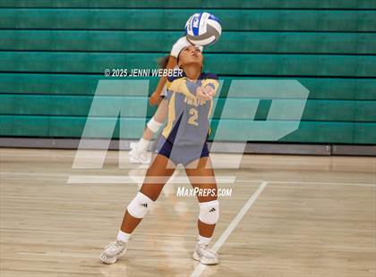 Thumbnail 1 in Punahou vs. Moapa Valley (Durango Fall Classic) photogallery.