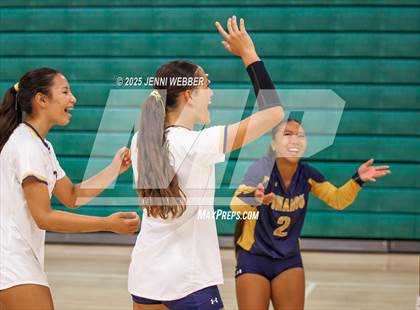 Thumbnail 2 in Punahou vs. Moapa Valley (Durango Fall Classic) photogallery.