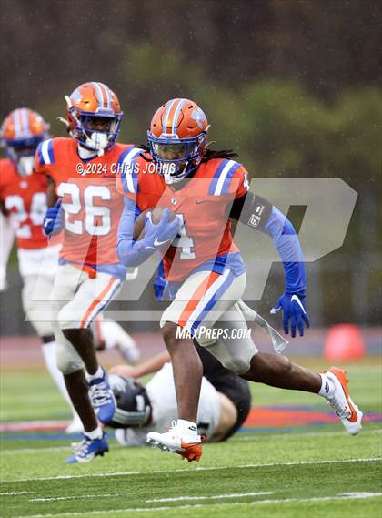 Thumbnail 1 in Normal West @ East St. Louis (IHSA 6A second round) photogallery.