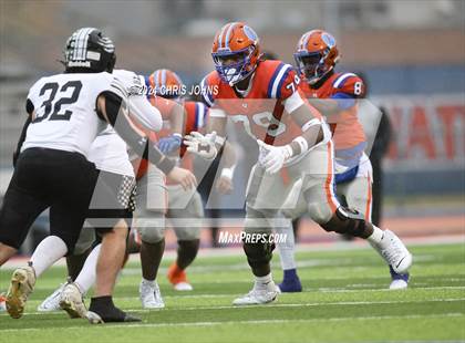 Thumbnail 3 in Normal West @ East St. Louis (IHSA 6A second round) photogallery.