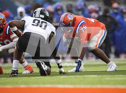 Thumbnail 1 in Normal West @ East St. Louis (IHSA 6A second round) photogallery.