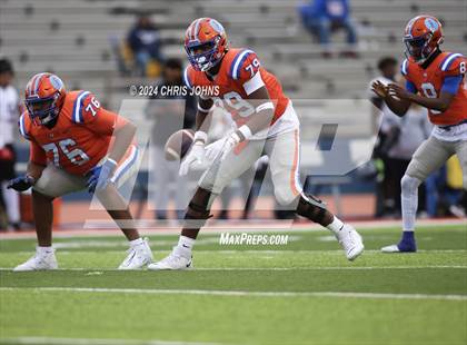 Thumbnail 1 in Normal West @ East St. Louis (IHSA 6A second round) photogallery.