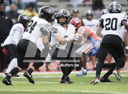 Thumbnail 1 in Normal West @ East St. Louis (IHSA 6A second round) photogallery.