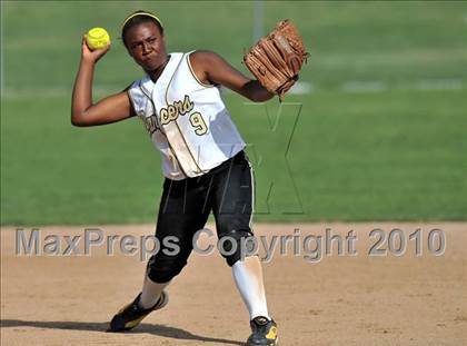 Thumbnail 1 in Sunny Hills @ Villa Park photogallery.