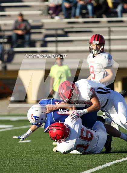 Thumbnail 3 in Hodgeman County vs Hanover (KSHSAA 8M D2 Final) photogallery.