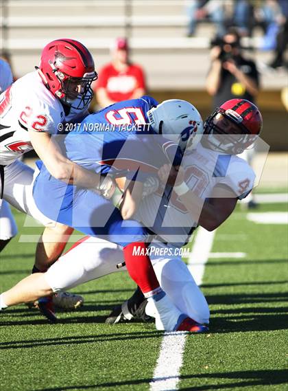 Thumbnail 2 in Hodgeman County vs Hanover (KSHSAA 8M D2 Final) photogallery.
