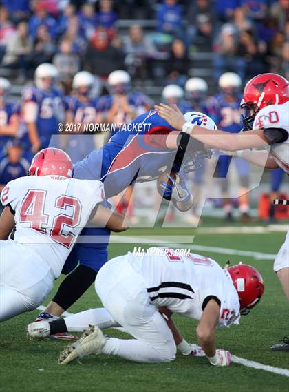 Thumbnail 2 in Hodgeman County vs Hanover (KSHSAA 8M D2 Final) photogallery.