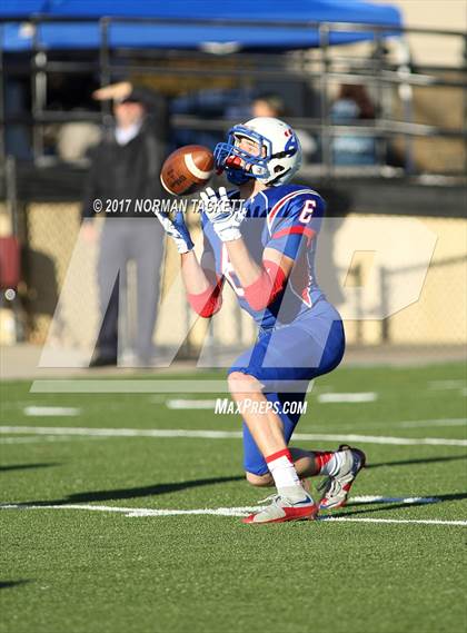 Thumbnail 2 in Hodgeman County vs Hanover (KSHSAA 8M D2 Final) photogallery.
