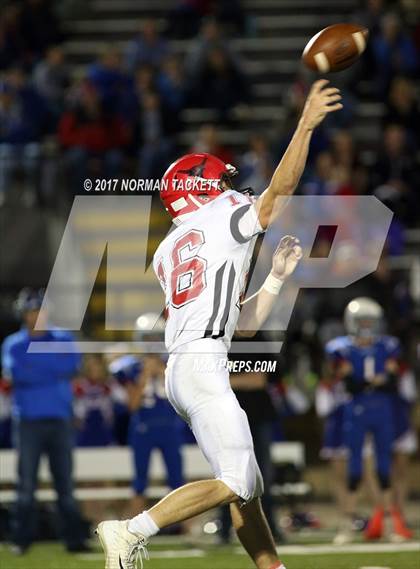 Thumbnail 2 in Hodgeman County vs Hanover (KSHSAA 8M D2 Final) photogallery.