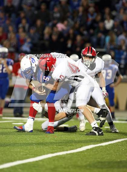 Thumbnail 2 in Hodgeman County vs Hanover (KSHSAA 8M D2 Final) photogallery.