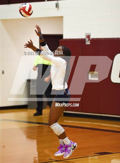 Thumbnail 2 in Seven Lakes vs Stratford (KISD/CFISD Tournament) photogallery.