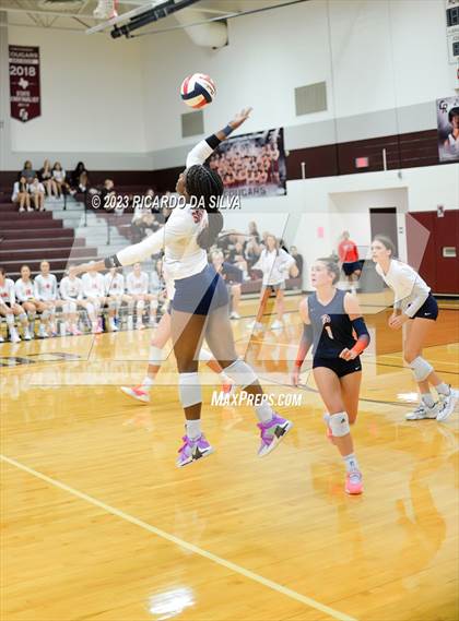 Thumbnail 3 in Seven Lakes vs Stratford (KISD/CFISD Tournament) photogallery.