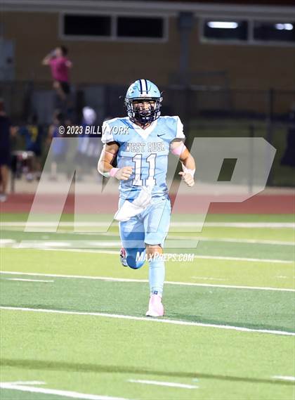 Thumbnail 2 in Grand Saline vs West Rusk photogallery.