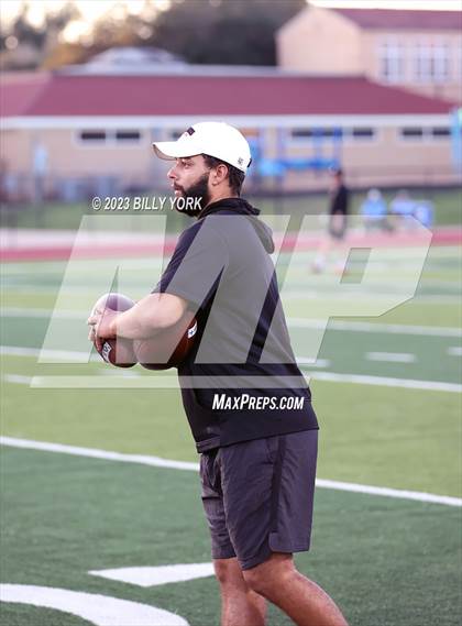 Thumbnail 3 in Grand Saline vs West Rusk photogallery.