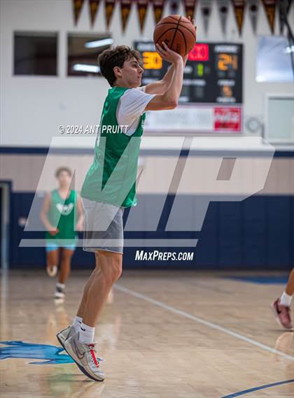 Thumbnail 2 in Archie Williams vs Maria Carrillo (Mustang Summer Jam) photogallery.