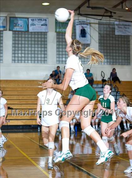 Thumbnail 2 in Thousand Oaks @ Santa Barbara photogallery.