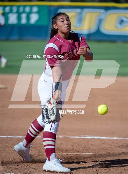 Thumbnail 3 in San Pasqual vs. Mission Hills (CIF SDS D2 Final) photogallery.