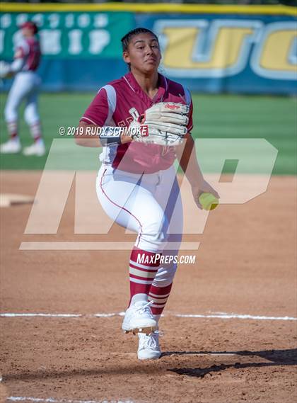 Thumbnail 3 in San Pasqual vs. Mission Hills (CIF SDS D2 Final) photogallery.