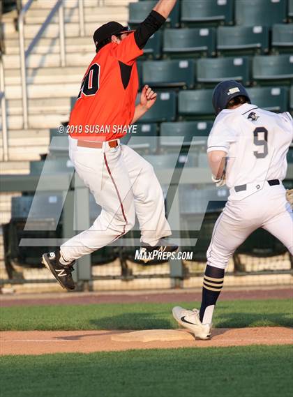 Thumbnail 1 in Taunton vs. Shrewsbury (MIAA Division 1 Final) photogallery.