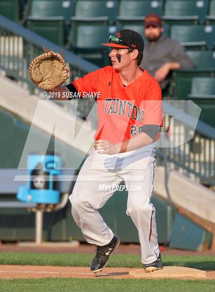 Thumbnail 1 in Taunton vs. Shrewsbury (MIAA Division 1 Final) photogallery.