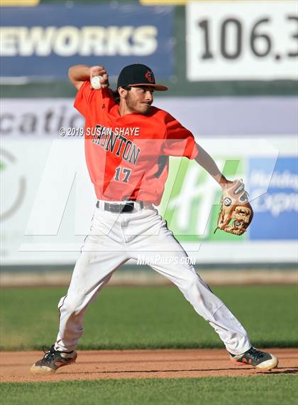 Thumbnail 3 in Taunton vs. Shrewsbury (MIAA Division 1 Final) photogallery.