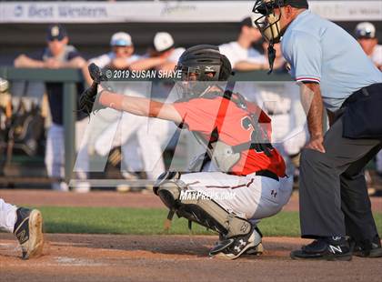 Thumbnail 2 in Taunton vs. Shrewsbury (MIAA Division 1 Final) photogallery.