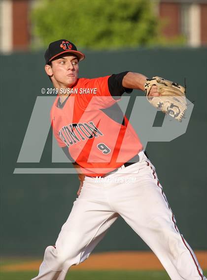 Thumbnail 3 in Taunton vs. Shrewsbury (MIAA Division 1 Final) photogallery.