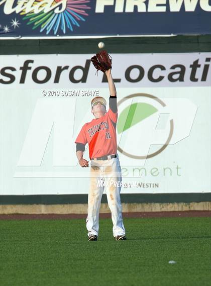 Thumbnail 1 in Taunton vs. Shrewsbury (MIAA Division 1 Final) photogallery.