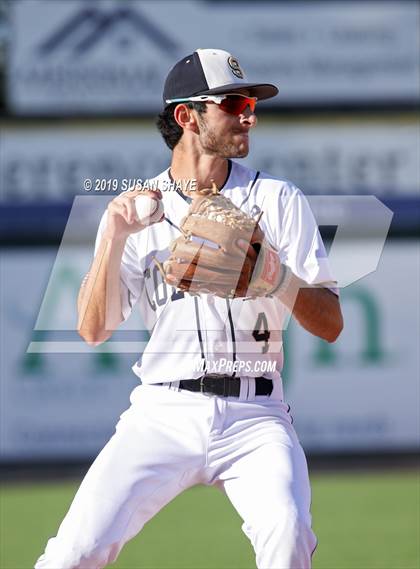 Thumbnail 3 in Taunton vs. Shrewsbury (MIAA Division 1 Final) photogallery.