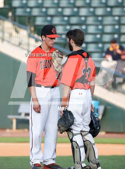 Thumbnail 3 in Taunton vs. Shrewsbury (MIAA Division 1 Final) photogallery.