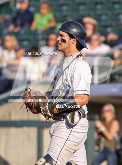 Thumbnail 2 in Taunton vs. Shrewsbury (MIAA Division 1 Final) photogallery.