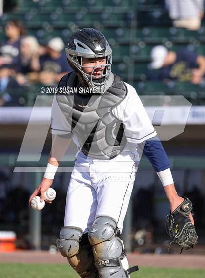 Thumbnail 2 in Taunton vs. Shrewsbury (MIAA Division 1 Final) photogallery.