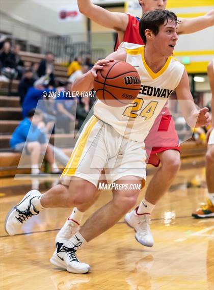 Thumbnail 3 in Eminence @  Speedway photogallery.