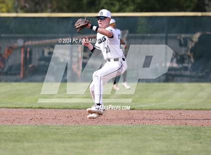 Thumbnail 1 in Oak Ridge @ Granite Bay photogallery.