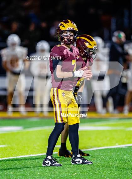 Thumbnail 1 in Mead @ Windsor photogallery.