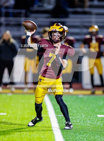 Thumbnail 2 in Mead @ Windsor photogallery.