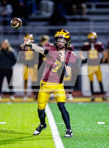 Thumbnail 3 in Mead @ Windsor photogallery.