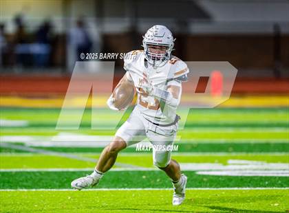 Thumbnail 2 in Mead @ Windsor photogallery.