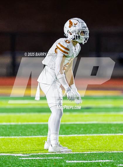 Thumbnail 1 in Mead @ Windsor photogallery.