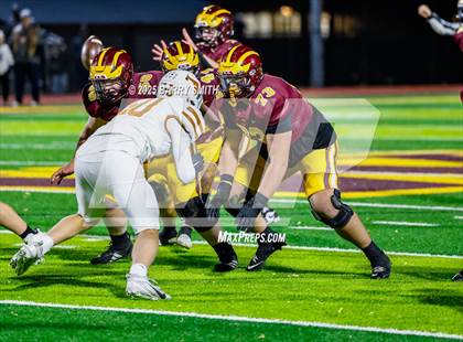 Thumbnail 1 in Mead @ Windsor photogallery.