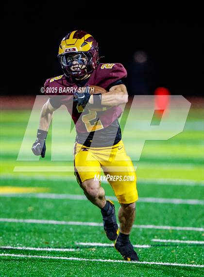 Thumbnail 2 in Mead @ Windsor photogallery.