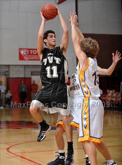 Thumbnail 1 in Desert Christian vs. Tarbut V'torah (CIF SS D6-AA Final) photogallery.