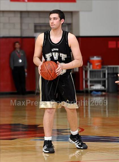 Thumbnail 3 in Desert Christian vs. Tarbut V'torah (CIF SS D6-AA Final) photogallery.