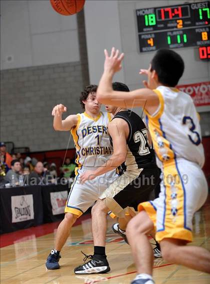 Thumbnail 3 in Desert Christian vs. Tarbut V'torah (CIF SS D6-AA Final) photogallery.
