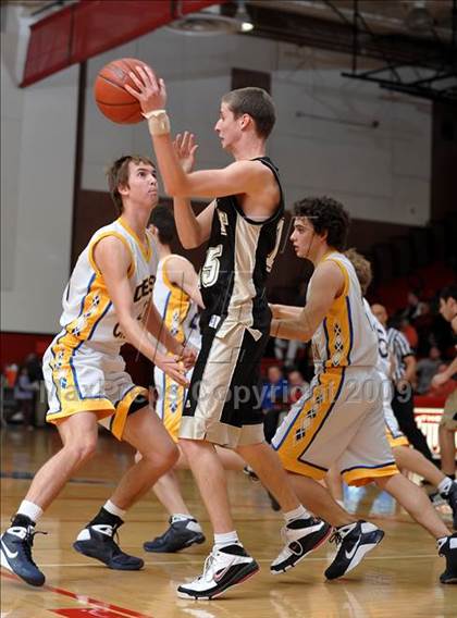 Thumbnail 1 in Desert Christian vs. Tarbut V'torah (CIF SS D6-AA Final) photogallery.