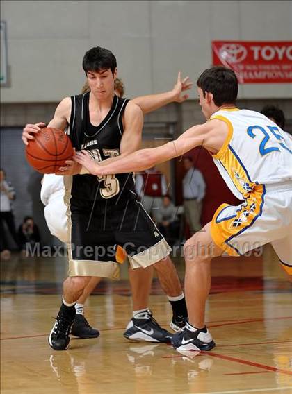 Thumbnail 1 in Desert Christian vs. Tarbut V'torah (CIF SS D6-AA Final) photogallery.