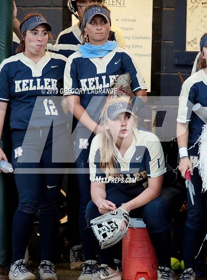 Thumbnail 2 in V.R. Eaton vs Keller (UIL 6A Regional Final Game 2) photogallery.