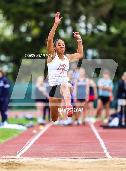 Thumbnail 2 in PAAC Championships photogallery.