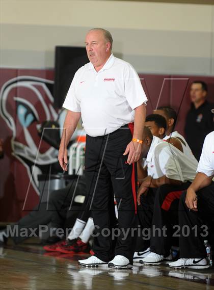 Thumbnail 1 in Westchester vs. St. Edward (MaxPreps Holiday Classic) photogallery.